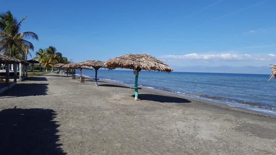 Evasion Beach Hotel Gressier Esterno foto