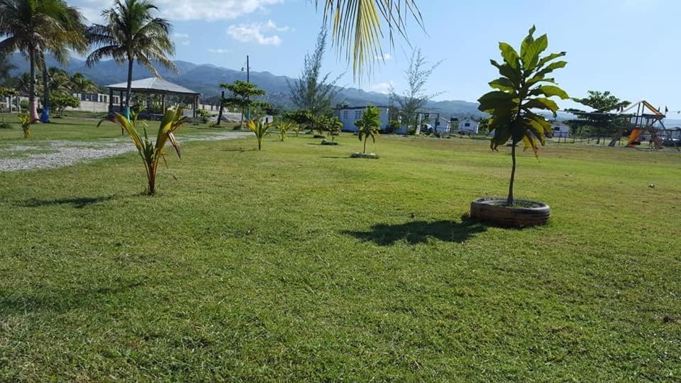 Evasion Beach Hotel Gressier Esterno foto