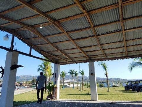 Evasion Beach Hotel Gressier Esterno foto